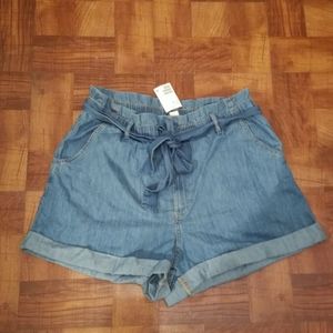 *BUY 2 GET 1 FREE* NWT H&M Shorts